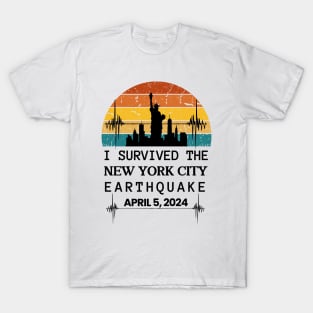 I Survived the New York NYC Earthquake April 5, 2024 memorabilia, New York City Skyline Statue of Liberty, Vintage Distressed Retro Sunset T-Shirt